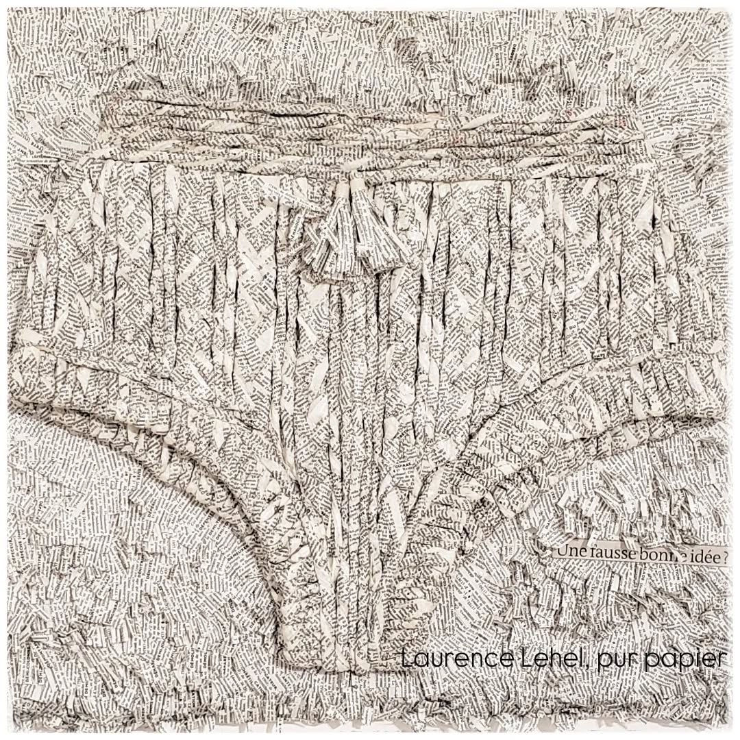 Une culotte tricotée. "Une fausse bonne idée"
Exposée à Viroflay galerie À l'écu de France
#viroflay #galeriealécudefrance
#sculpturepapier #papersculpture
#pieceunique #uniquepiece
#laurencelehel #purpapier #paperartiste